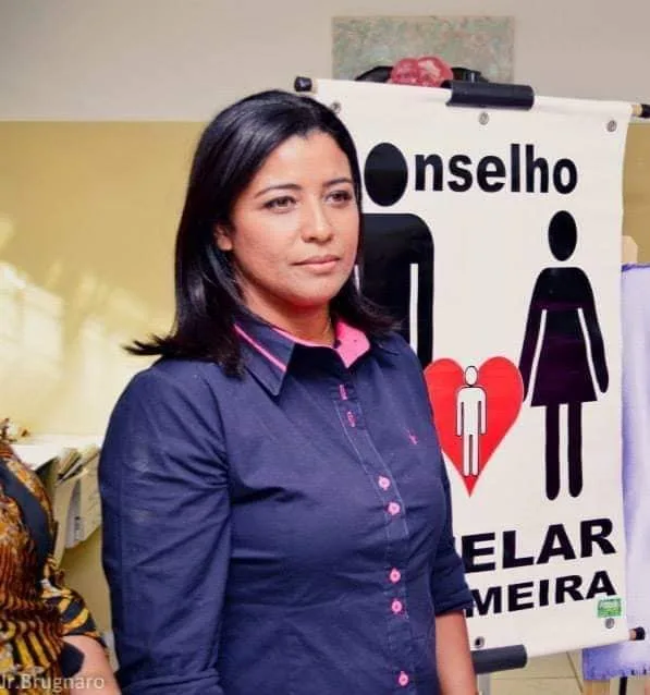 Luziléia diante da identificação do Conselho Tutelar de Limeira